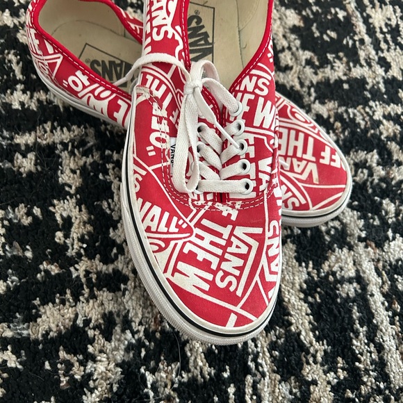 VANS - Picture 2 of 8